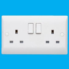 2 Gang, White Switched 13A Double Mains UK 3 pin Twin Wall Power Socket Outlet