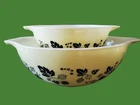Vintage PYREX Gooseberry Cinderella Nesting Mixing Bowls Set of 2 models 444 442