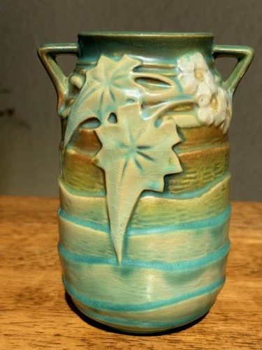 Roseville Pottery Green Luffa Vase 684-6 MINT Gorgeous