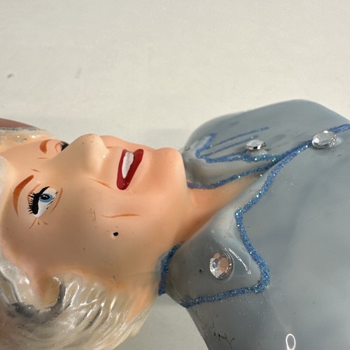 Betty White Golden Girls Glass Christmas Ornament Light Blue Top Sparkly Open - Picture 15 of 18