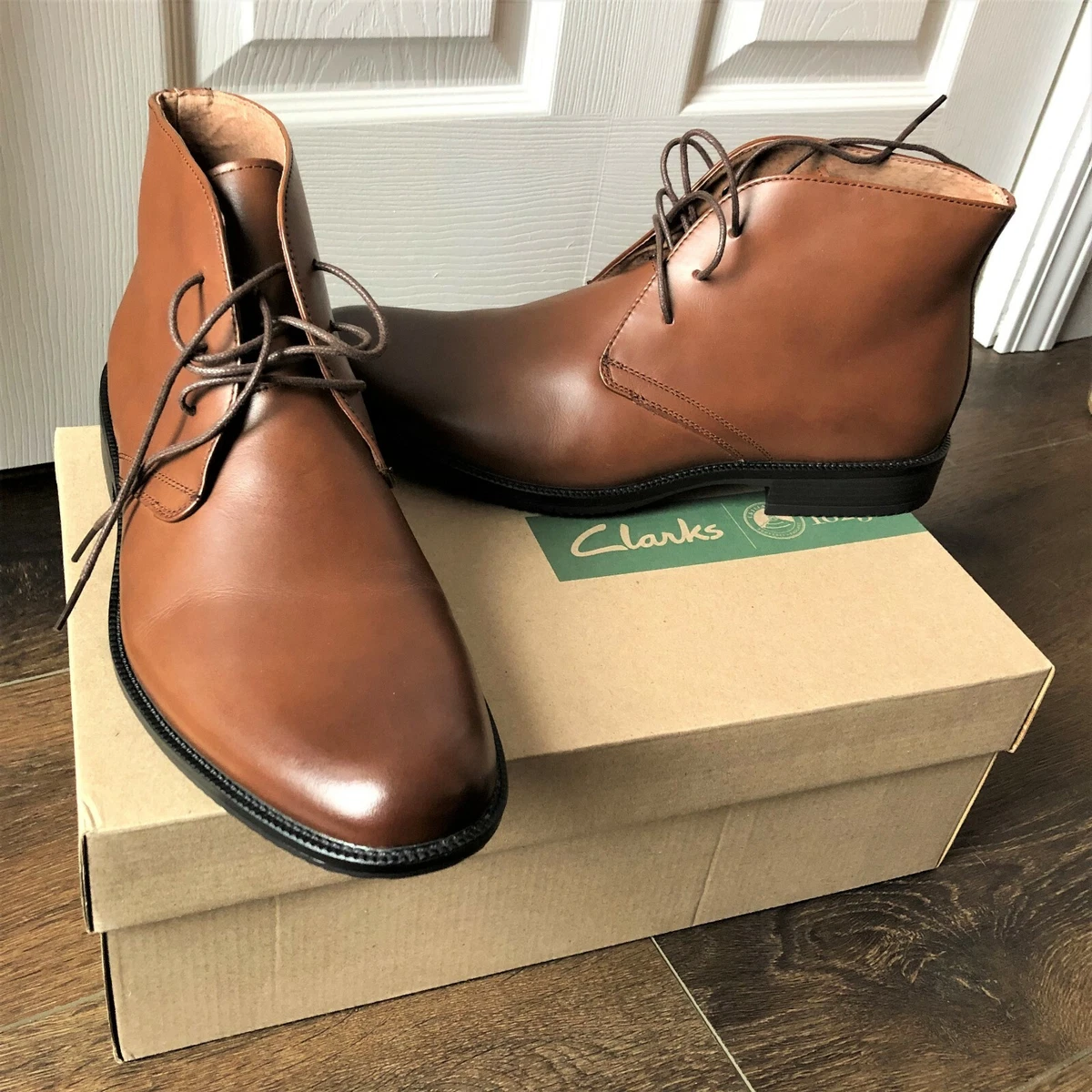 Clarks best sale genuine leather