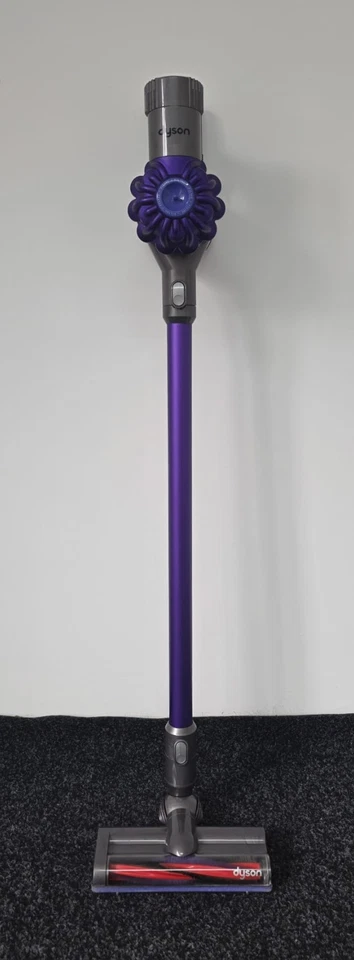 Dyson Purple V6 Animal Cordless Vacuum Cleaner Reconditioned & New Battery - Image 3 of 4