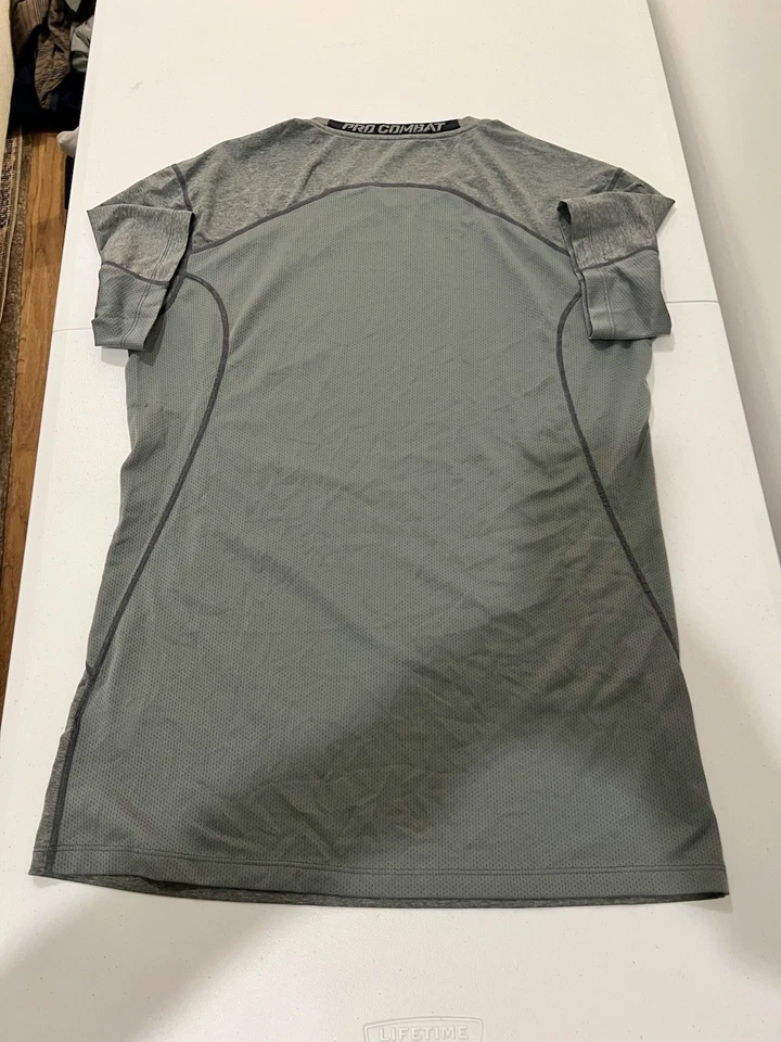 Nike Pro Combat Dri-Fit Compression Shirt Men’s Medium Gray Training Top - Image 2 of 4