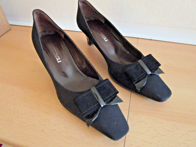 Bruno Magli Damen Pumps Gr. 38 1/2 in Schwarz