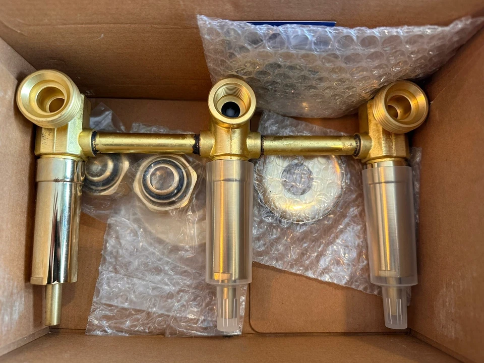 DURASEAL KINGSTON BRASS Tub and Shower Faucet KBH6622 - Image 3 of 4