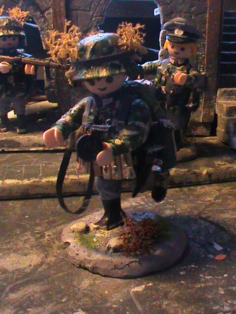 Figurine Playmobil Personnalisée - Soldat Waffen Grenadier France 1944 - REF-0672