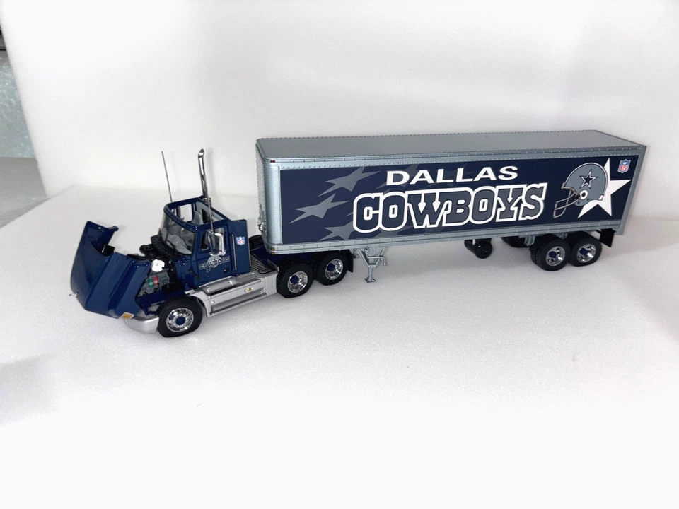 Franklin Mint Mack Truck Dallas Cowboy trailer scale 1:43 INV# 3540 - Image 3 of 4