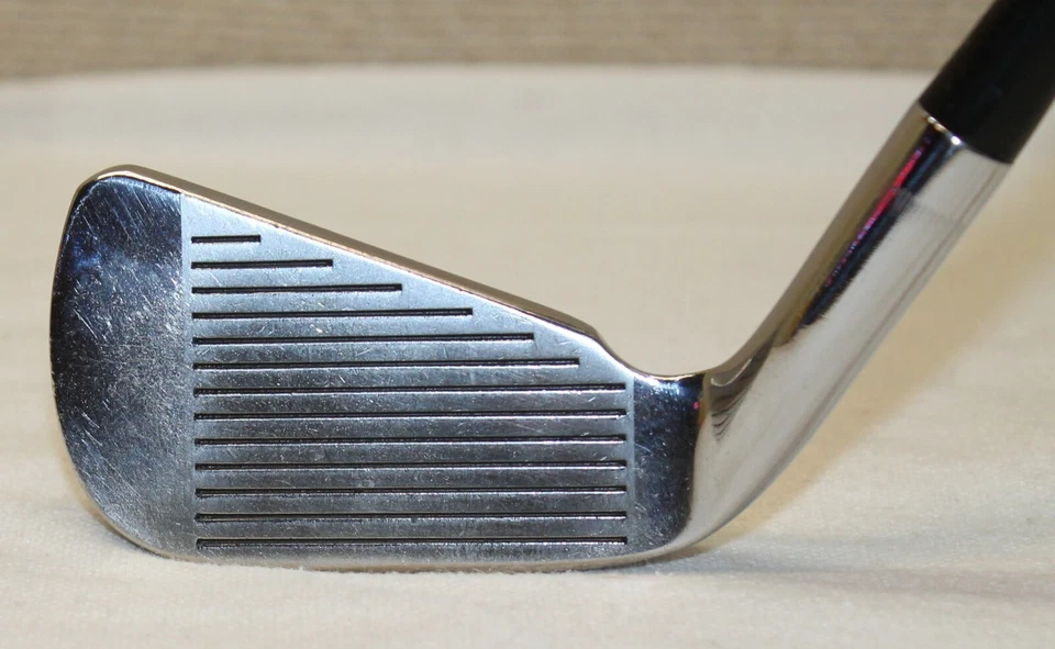 */NOVO GRIP- Hogan- Borda Forjada- 17.5* #2 Ferro- Destro- Masculino - Grafite - Rígido #K44 - Imagem 3 de 4