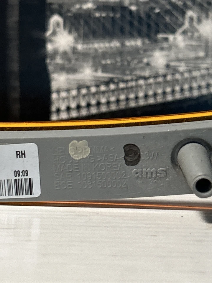 CHEVROLET CORVETTE LUZ MARCADORA DELANTERA DERECHA 2014-2019 OEM PASAJERO Foto 4 de 4