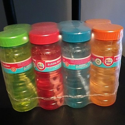 Play DAY 8 pk Bubbles