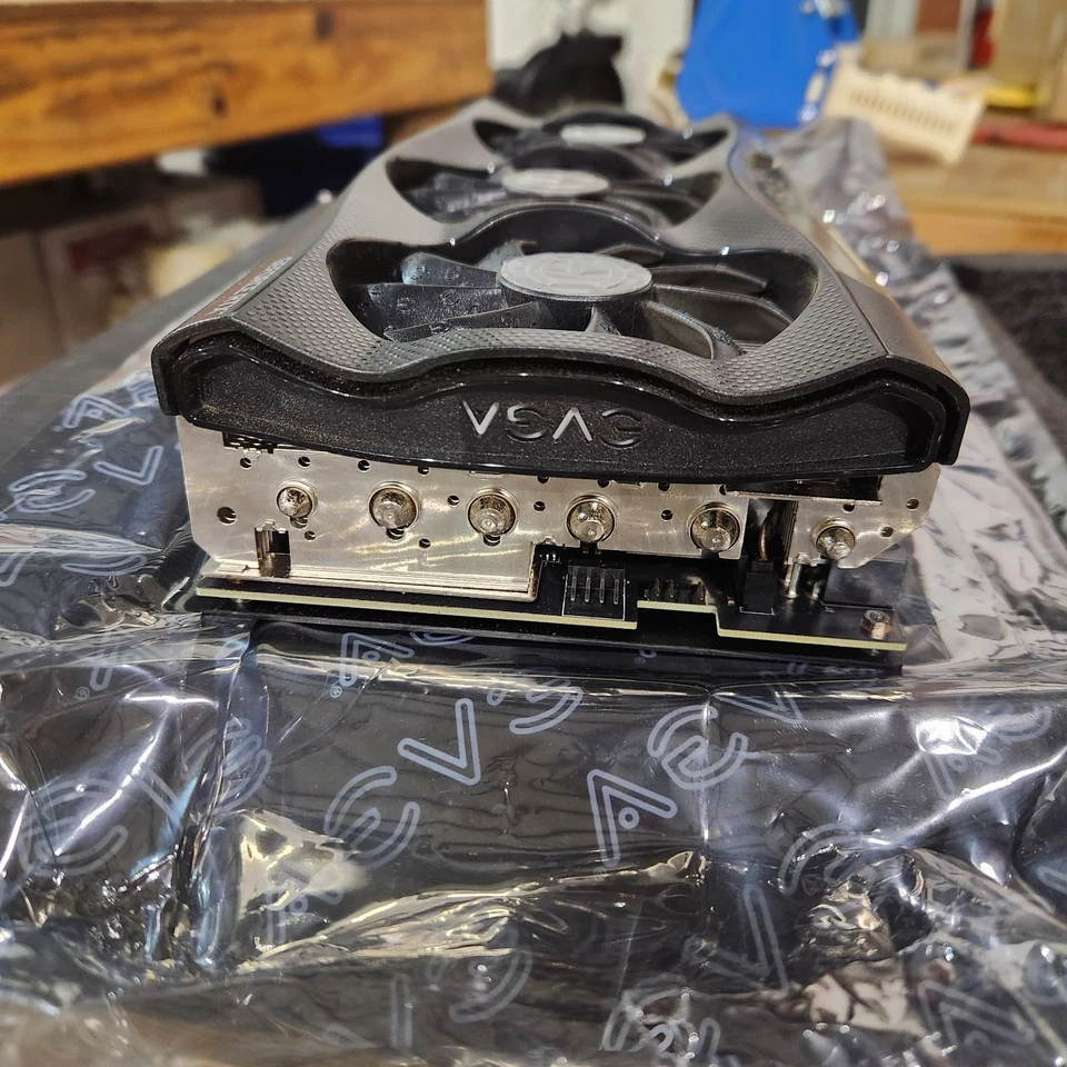 EVGA GeForce RTX 3080 Ti FTW3 ULTRA GAMING 12GB GDDR6X Graphics Card - Image 4 of 4