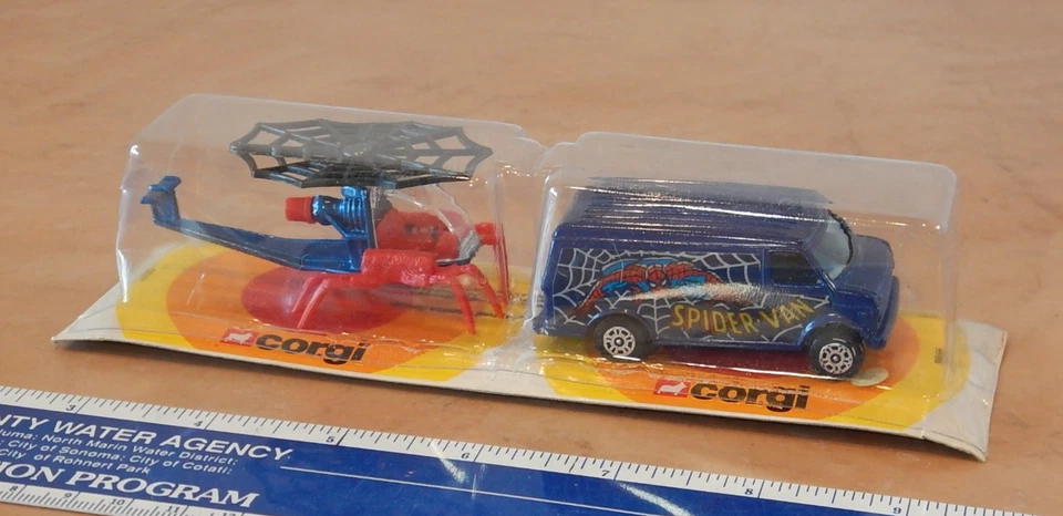 1979 CORGI JUNIORS SPIDERMAN; SPIDER-VAN & HELO - BUBBLE TWIN PACK, # 2531, NOS - Image 2 of 4