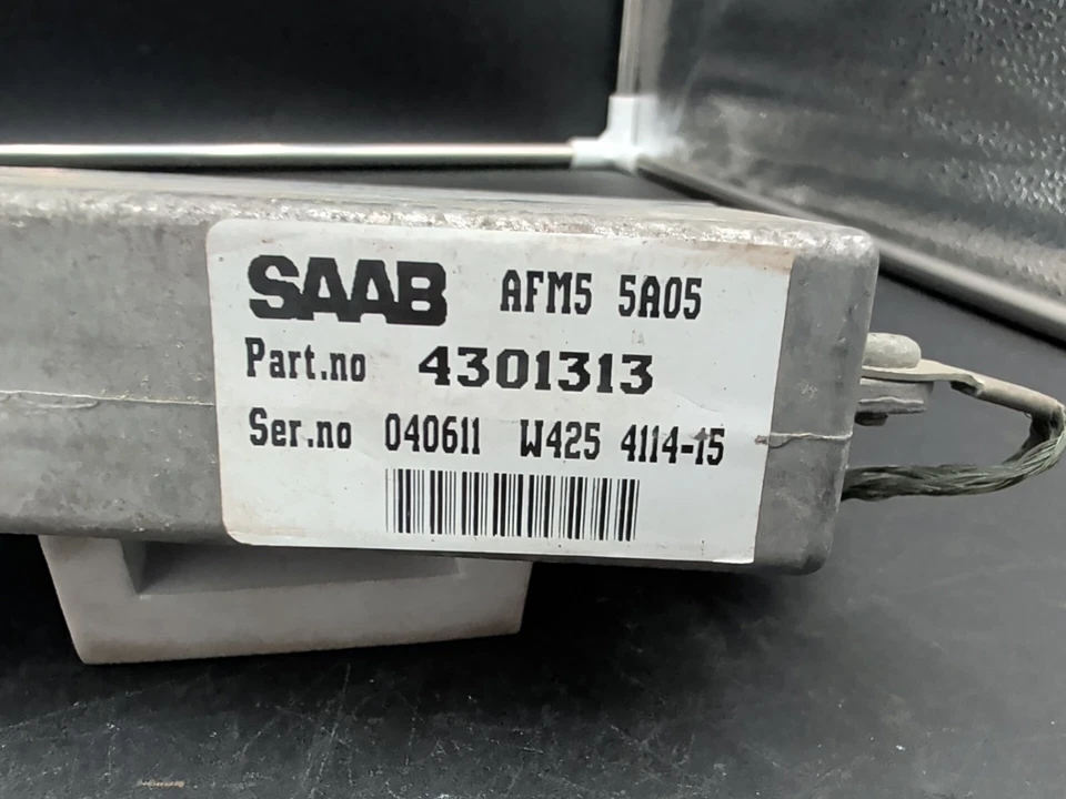 Компьютерный блок управления впрыском топлива 94–96 OEM Saab 9000 Trionic ECM 4301313 - Изображение 2 из 4