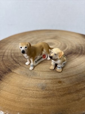 NWT Schleich Adult And Puppy Yellow Lab Labrador Retriever Dog Figurines