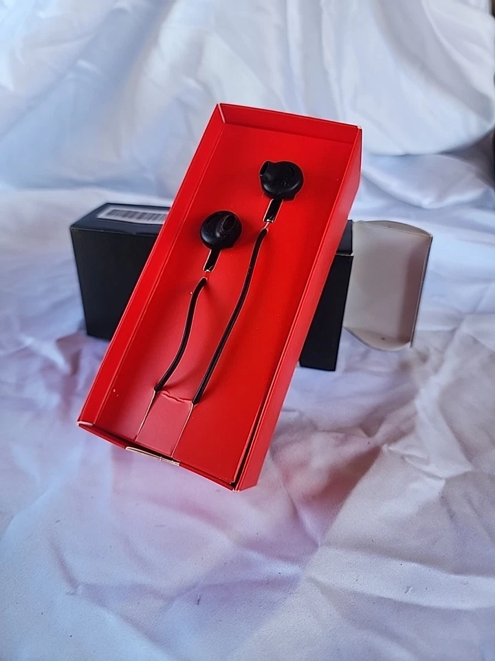 Auriculares Peloton x UrbanEars Sumpan, Nuevos, Caja Abierta. Foto 3 de 3