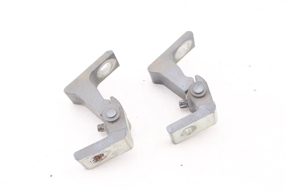 10-18 大众捷达右上下侧门铰链灰色 2 件套原始设备制造商 — 第 3/4 张图片