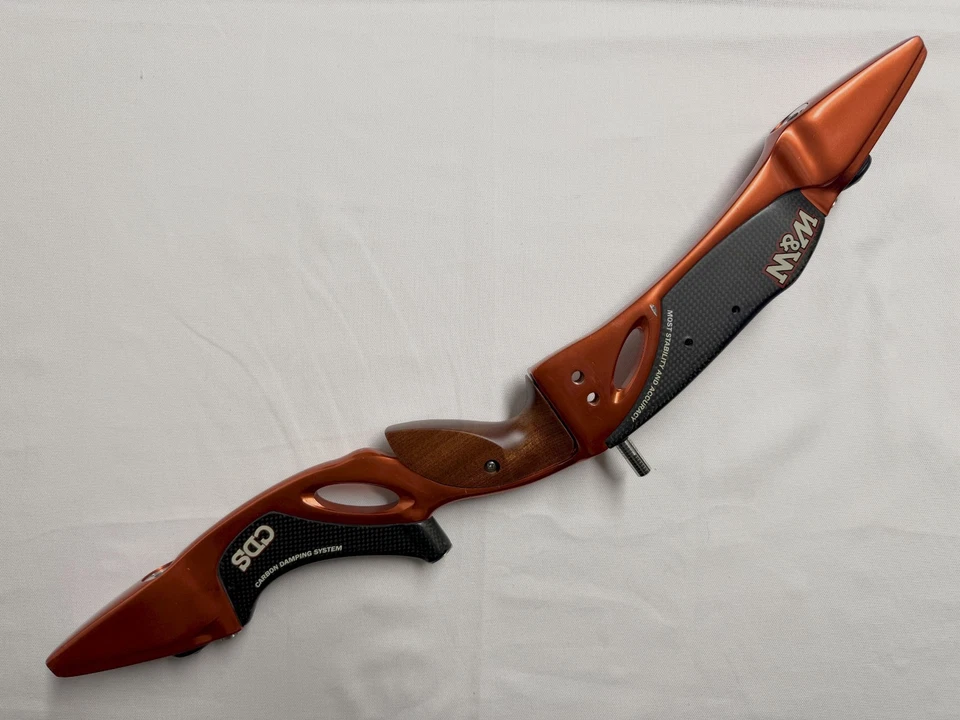 Win & Win NX Xpert Archery Recurve Riser - 25" - Right Handed - Red - ILF - Image 3 of 4