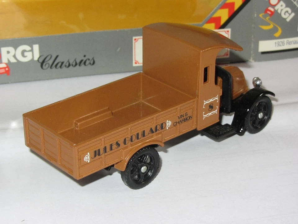 RENAULT Camion - 1926 - Jules Goulard - CORGI - ref. 823 - Immagine 2 di 4