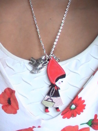 LITTLE RED RIDING HOOD NECKLACE earring set HANDMADE, WOLF FOREST BED LEAF - Picture 3 of 12