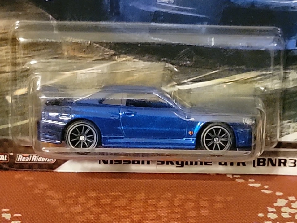 Hot Wheels Premium Fast and Furious Fast Superstars Nissan Skyline GTR R34 1/5 - Image 3 of 4
