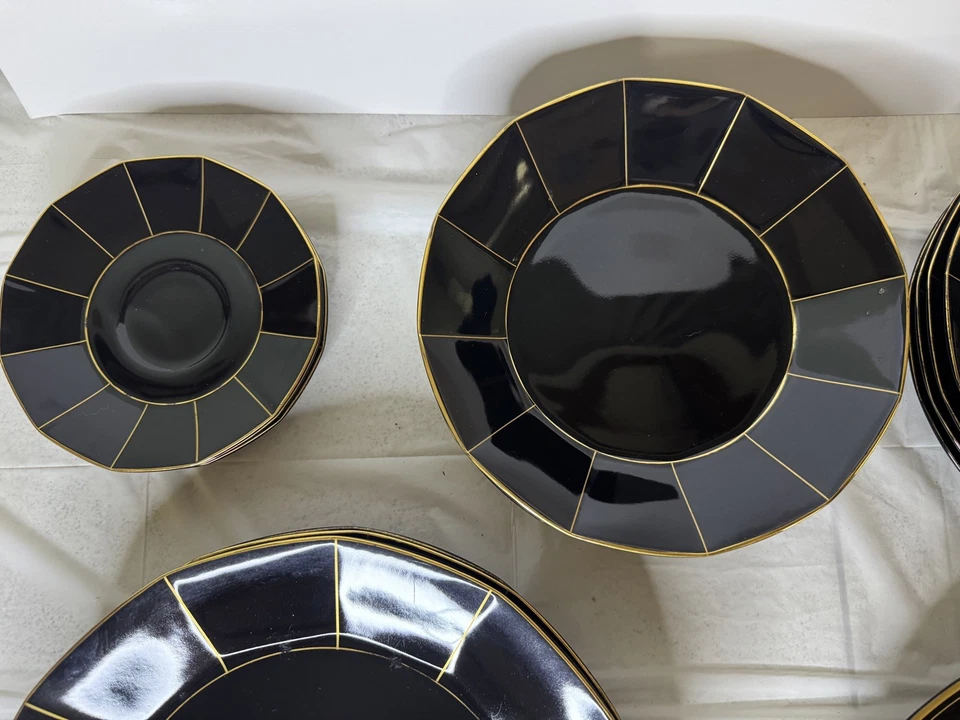 Mikasa Fine China L9903 Midnight Gold  Set Of 4 Soup Serving Bowls  - Image 2 of 4