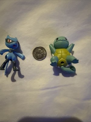 Tomy 2016-2017 Pokemon 2-3  Figures Squirrel & Riolu 