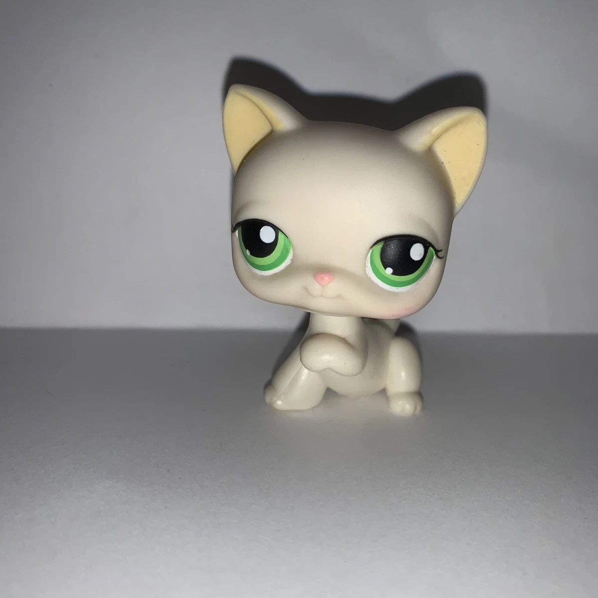 Lps white hotsell shorthair cat