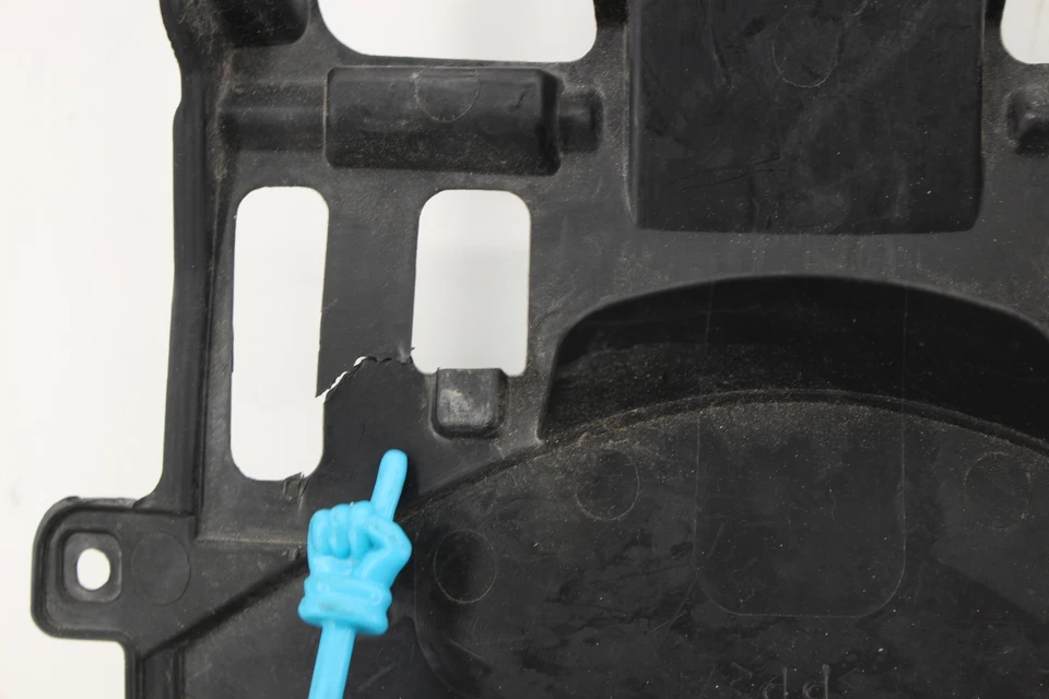 2015 Suzuki Gsxr750 Oem Rear Back Tail Undertail Battery Tray Plastic Foto 4 de 4