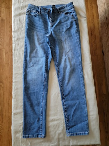Dress Barn Womens Skinny Jeans, Size 4 