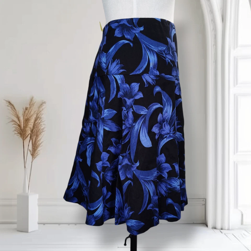 Falda Ann Taylor Lino Línea A Talla 10 Azul Tropical Jardín Hasta la Rodilla Foto 3 de 4