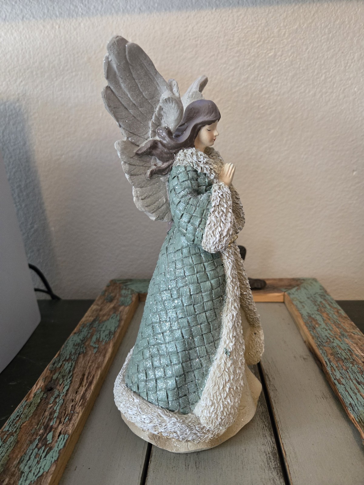 Picture 2 of 14