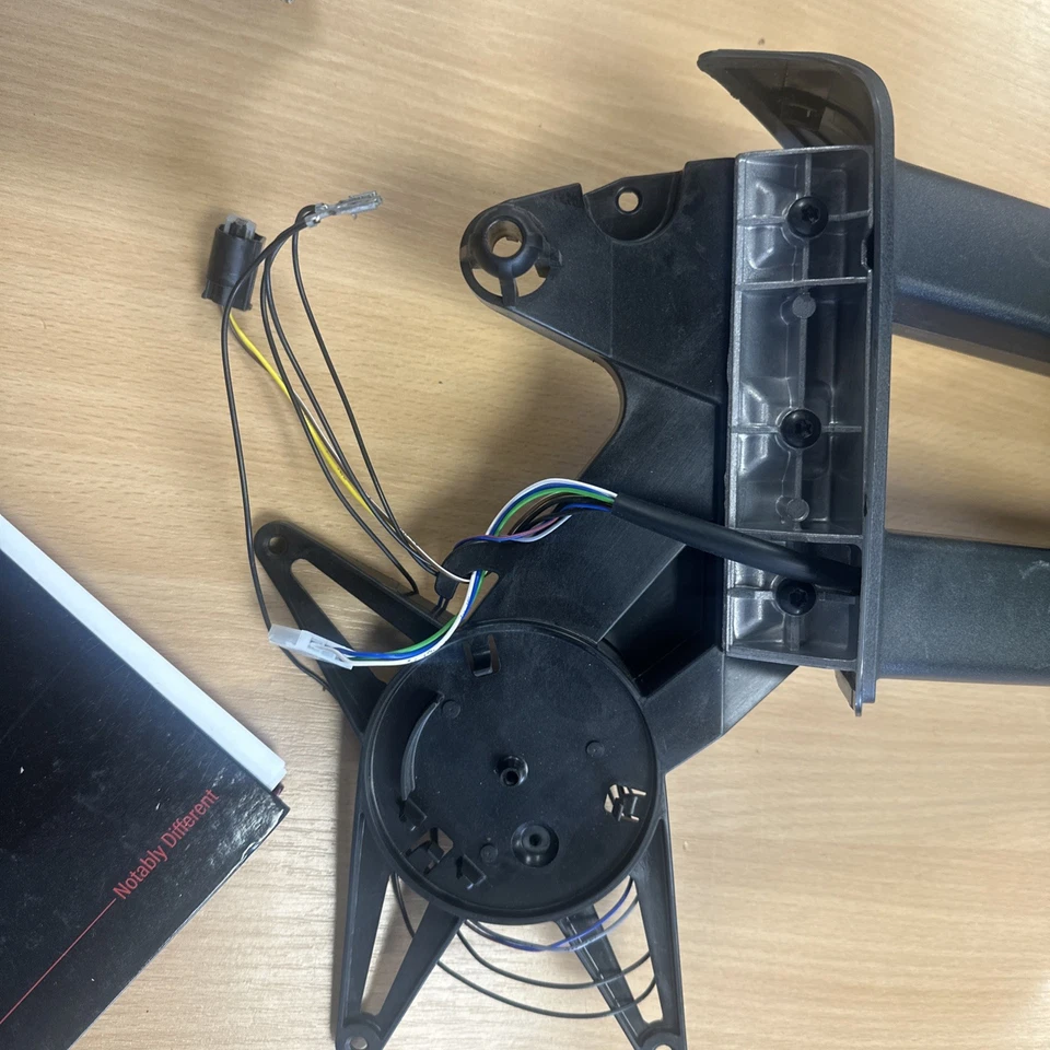 Genuine Mercedes Sprinter RH OS Long arm mirror arm (manual) A9108108402 - Image 3 of 4