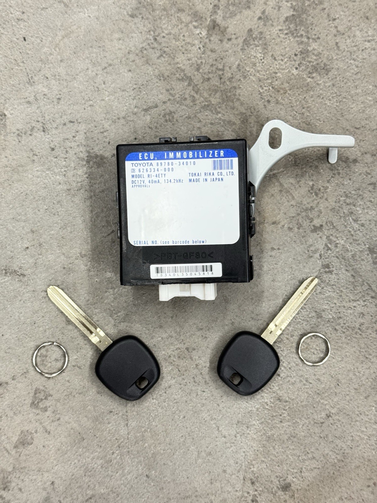 2003-2007 Toyota Sequoia Immobilizer With 2 Programmed Keys Uncut Plug And Play