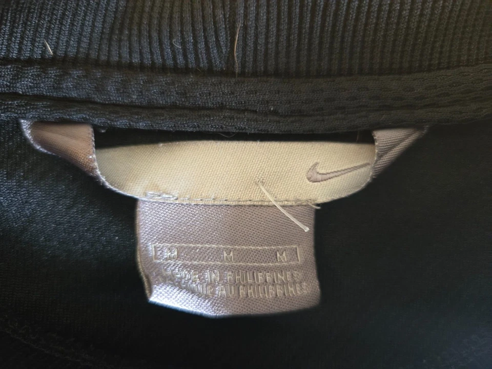 DE COLECCIÓN NIKE MALLA TANK NEGRO BLANCO RAYAS BORDADO CENTRO CUADROS MEDIANO Y2K Foto 3 de 3