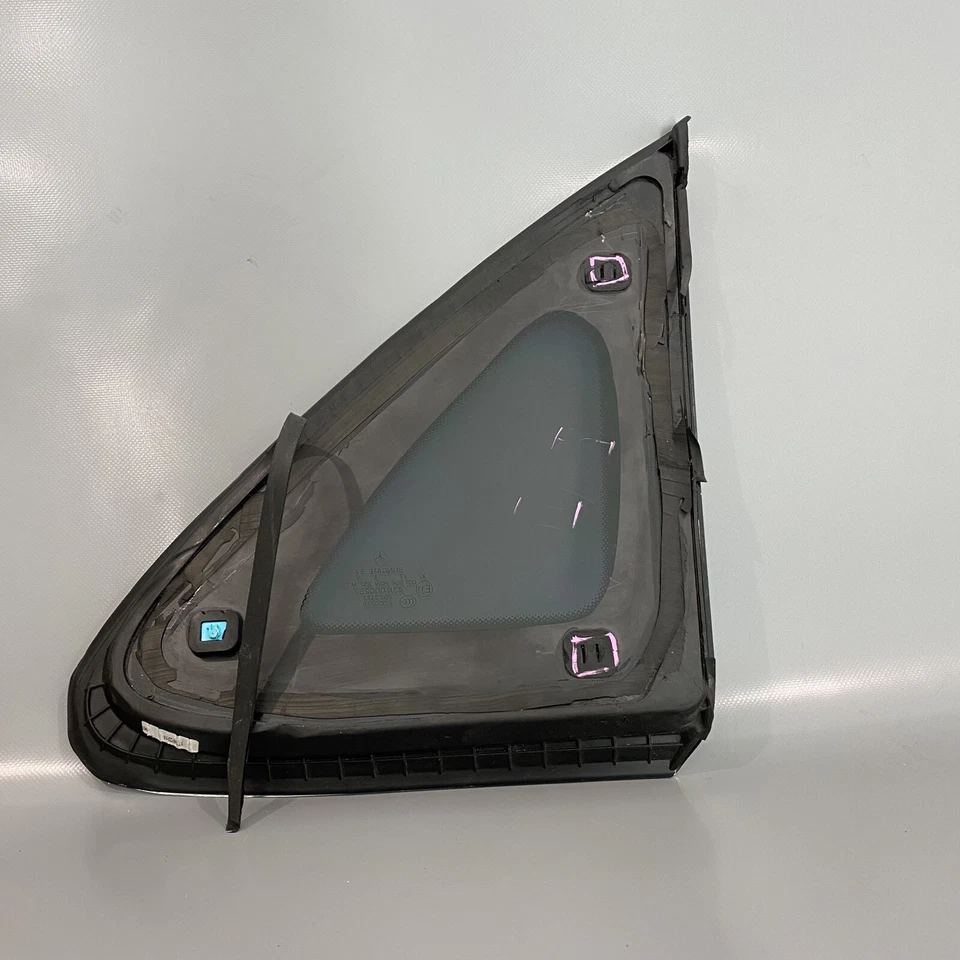 MERCEDES BENZ S600 MAYBACH QUARTER GLASS LEFT REAR 2014 15 16 17 18 19 2020 OEM - Image 2 of 4