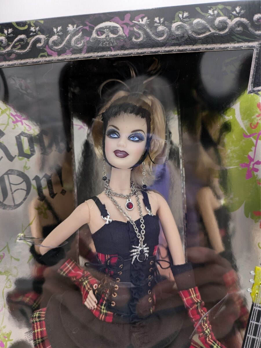 2008 MATTEL HARD ROCK CAFE BARBIE w/ COLLECTOR PIN GOLD 2008 MATTEL HARD ROCK CAFE BARBIE w/ COLLECTOR PIN GOLD