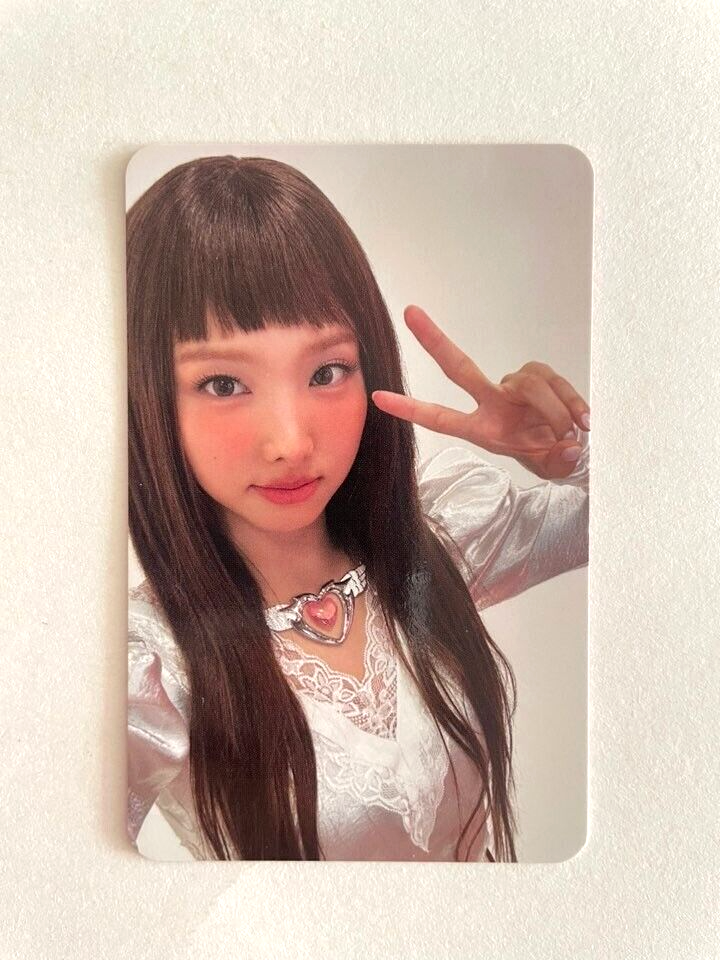 TWICE 14th Mini Album STRATEGY Official Photocard Sana Mina TWICE 14th Mini Album STRATEGY Official Photocard Sana Mina