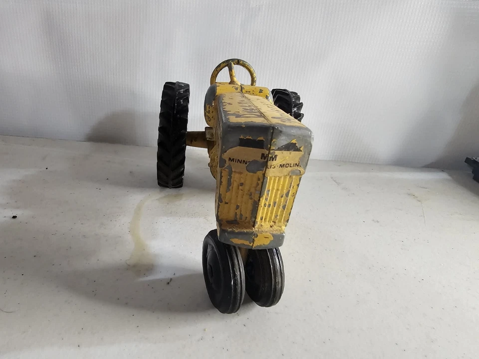 Vintage ERTL Minneapolis Moline Tractor Diecast yellow made in USA - Image 3 of 4