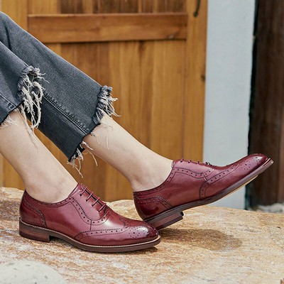 women's wingtip shoes