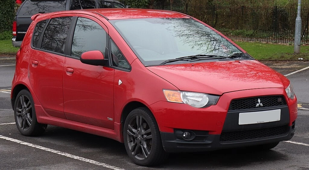 Mitsubishi Colt MK6 Z30 facelift five door reference vehicle