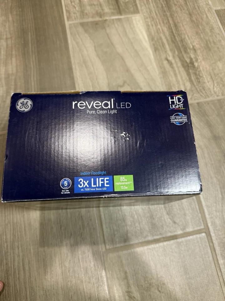 GE Reveal LED BR40 Indoor Floodlight Bulbs 1000 Lumens 13.5W Dimmable 2-Pack - Image 3 of 4