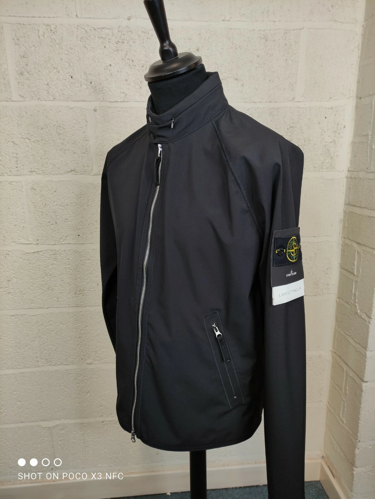 Giacca Stone Island Light Soft Shell R colore nero
