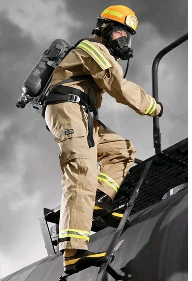 Lion MT94 CBRN One Piece Multi-Threat Protection Suit GORE CHEMPAK - Image 3 of 4