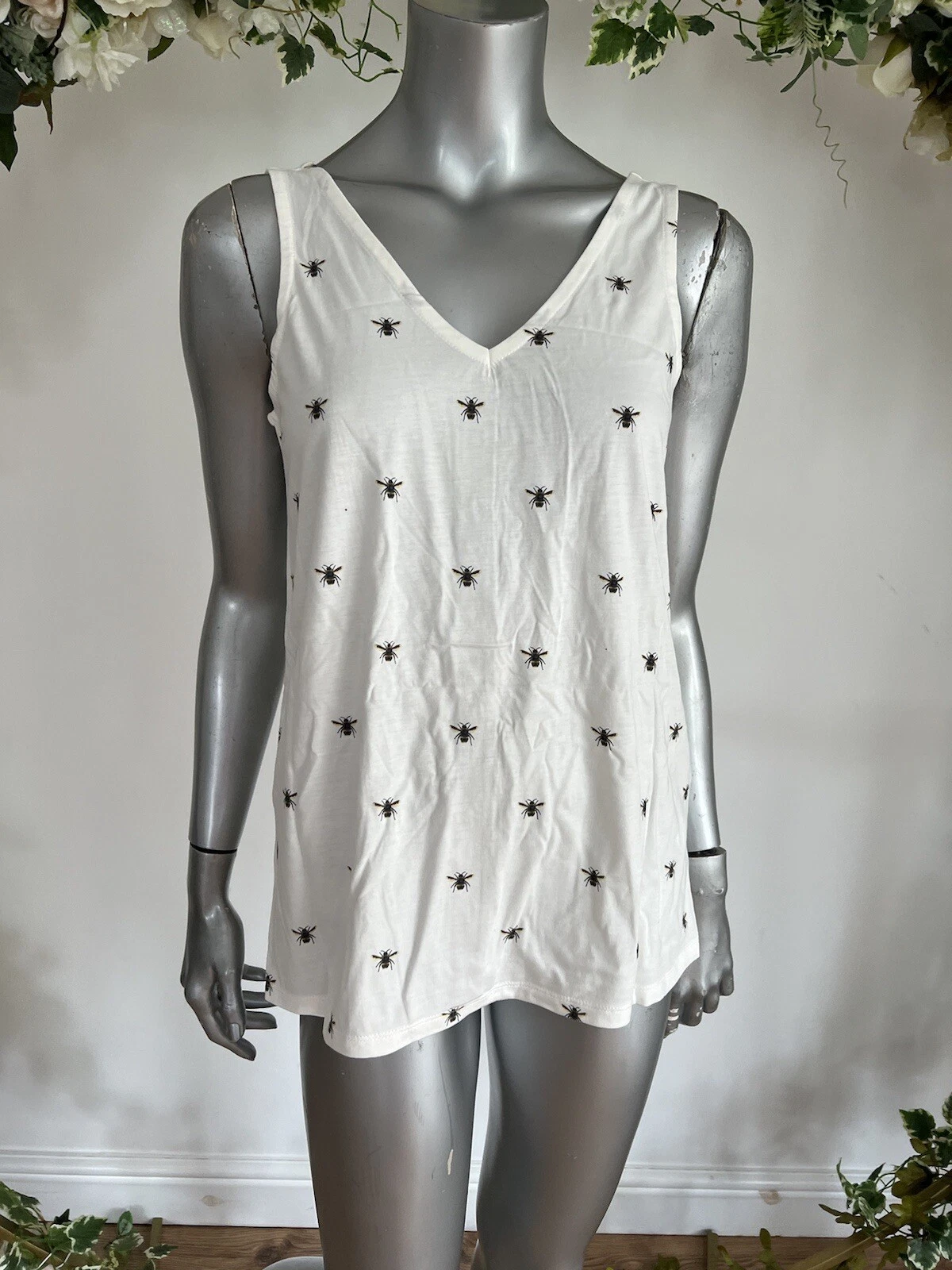 Womens Joules Top Size 10 Darlie Button Back Cream Bee Print Vest NEW OY65
