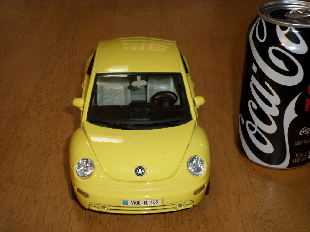 No285 ミニカー1/18GATE Volkswagen New Beetle 1:18 Gate Volkswagen VW Beetle '99 8 different colors