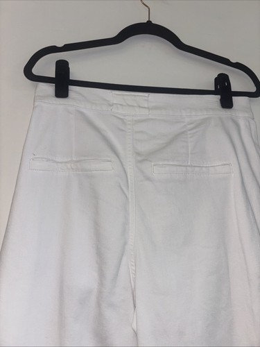 Express White Jeans Sz 8 high rise stretch bell bottom Pants Pleats beachy vacay - Picture 8 of 9