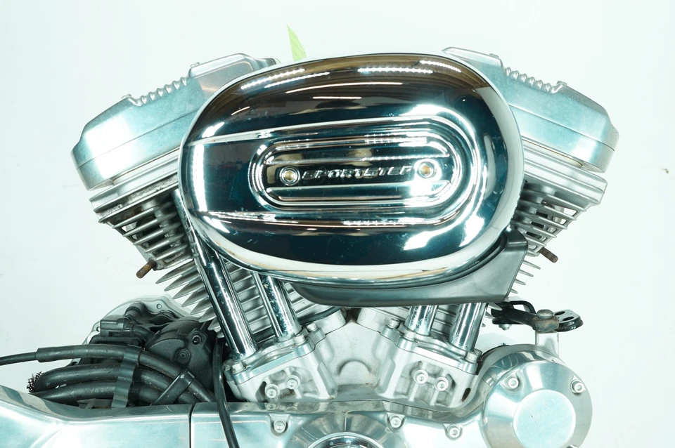 2005 Harley Sportster XL883 L Low OEM CARB 883 Engine Motor Transmission 18K - Image 2 of 4