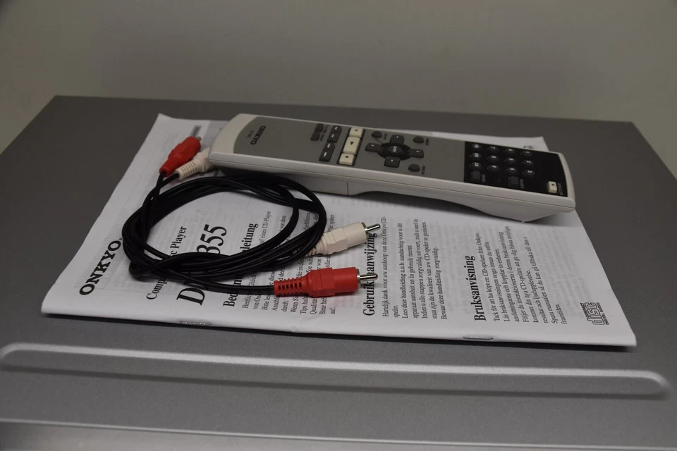 Onkyo DX-7355 High-end CD/ MP3 Player in Silber mit BDA und FB! TOP Zustand - Bild 4 von 4