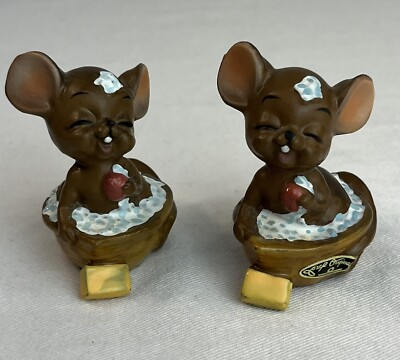 2 Josef Originals SOAPY Mouse Village Taking a Bath in Walnut Shell, Japan VNTG