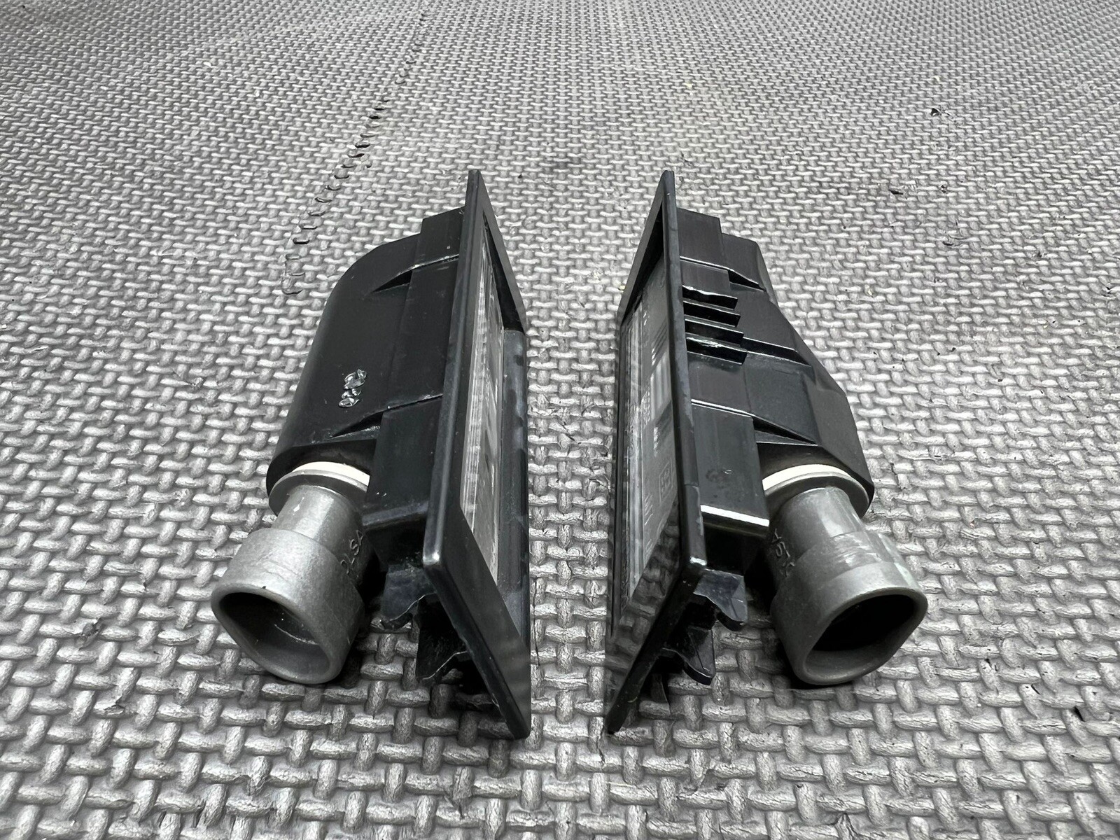 2010-2015 Ferrari 458 Italia, Spider, Footwell Lights